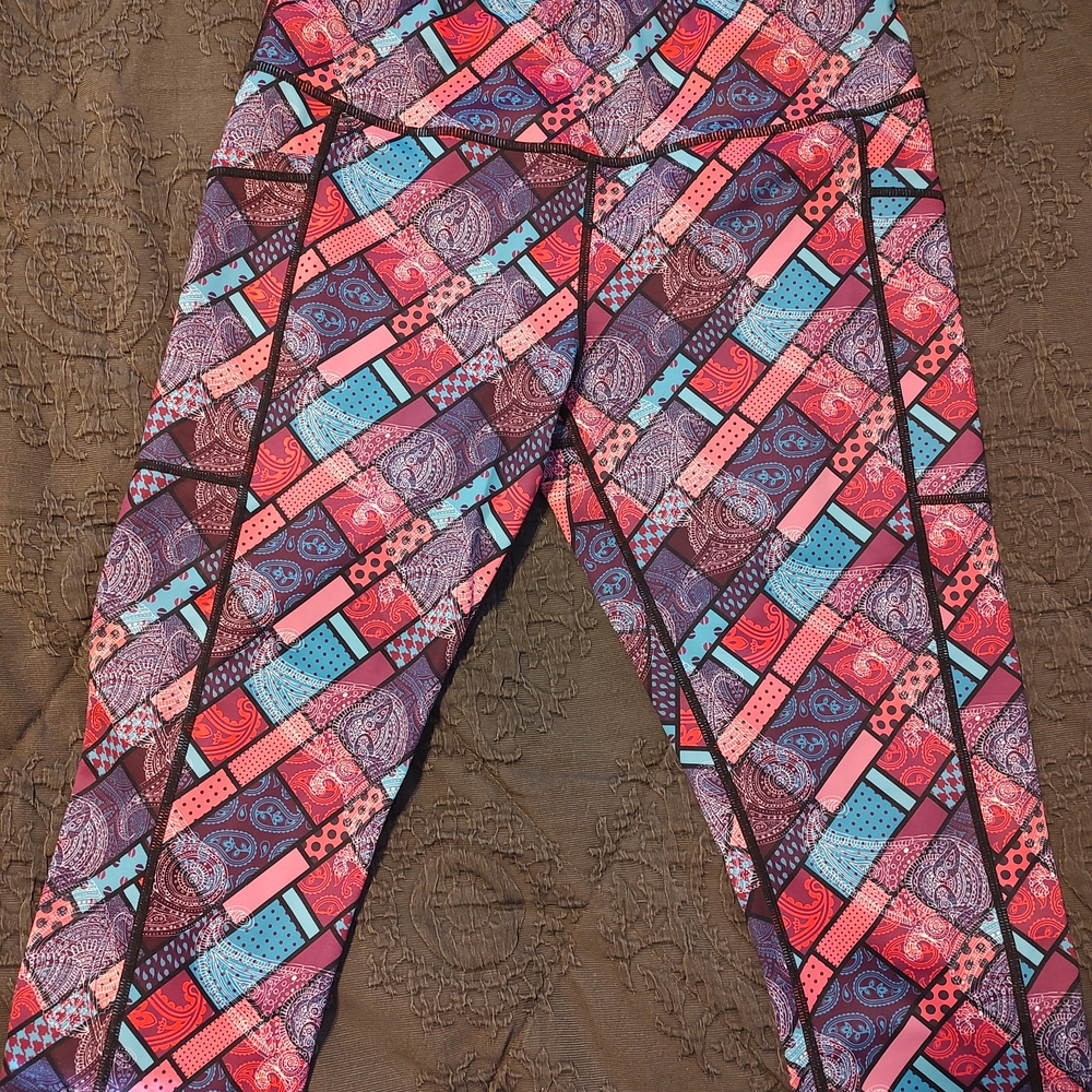Constantly Varied Gear Perfect Paisley Capri Length Leggings
